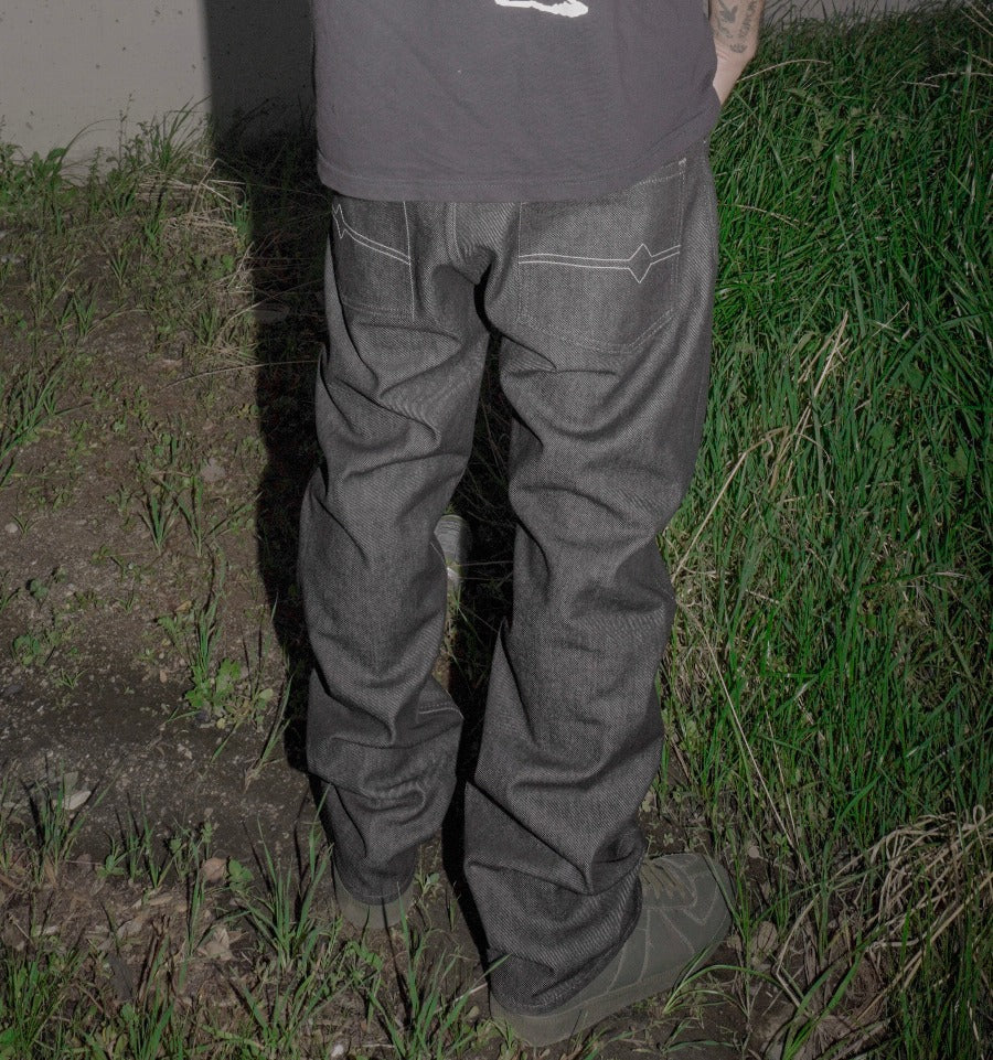 7 Pocket Jean (Graphite)